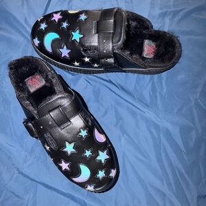 Strange cvlt Reflective slip on